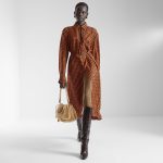 FENDI Mamma Baguette Medium Beige shearling bag - Image 5